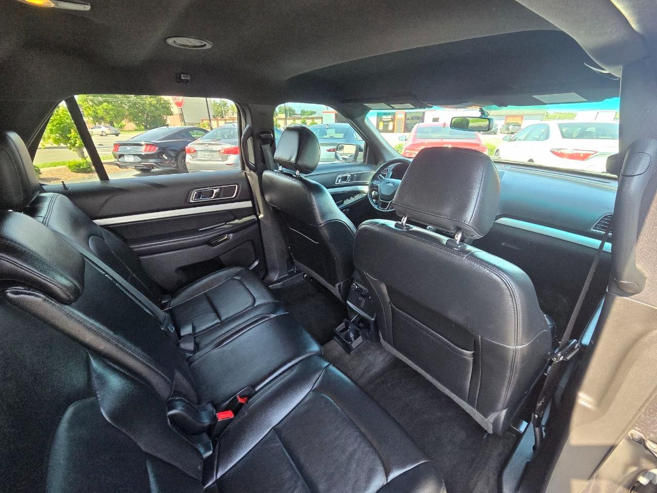 Ford Explorer XLT FWD 2016
