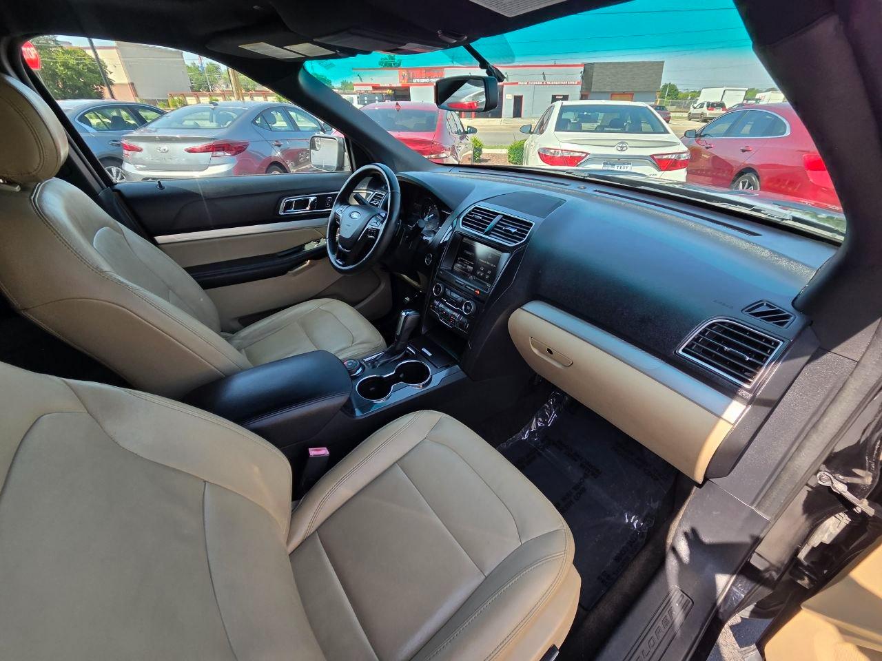 Ford Explorer XLT 4WD 2016