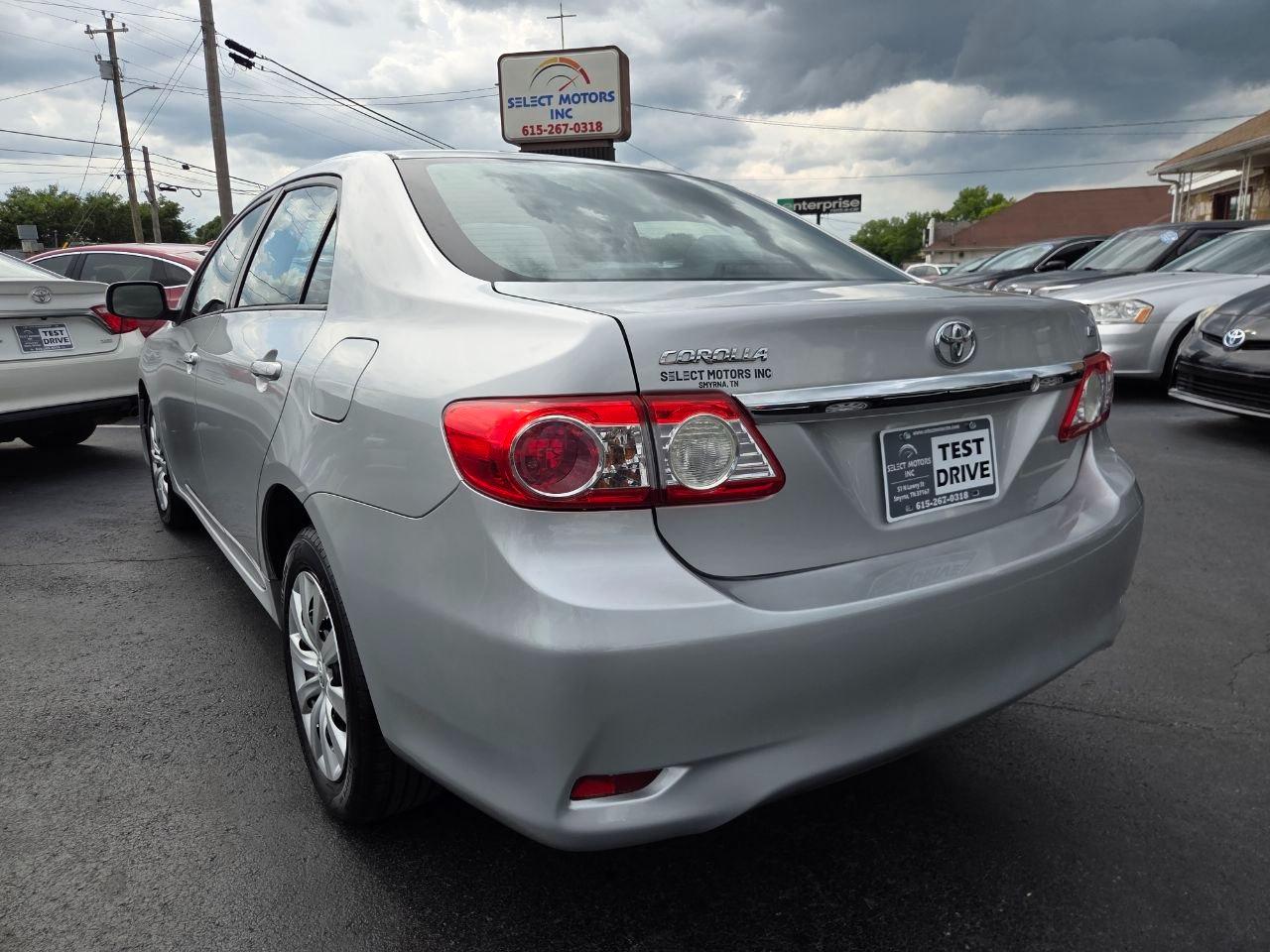 Toyota Corolla LE 2012