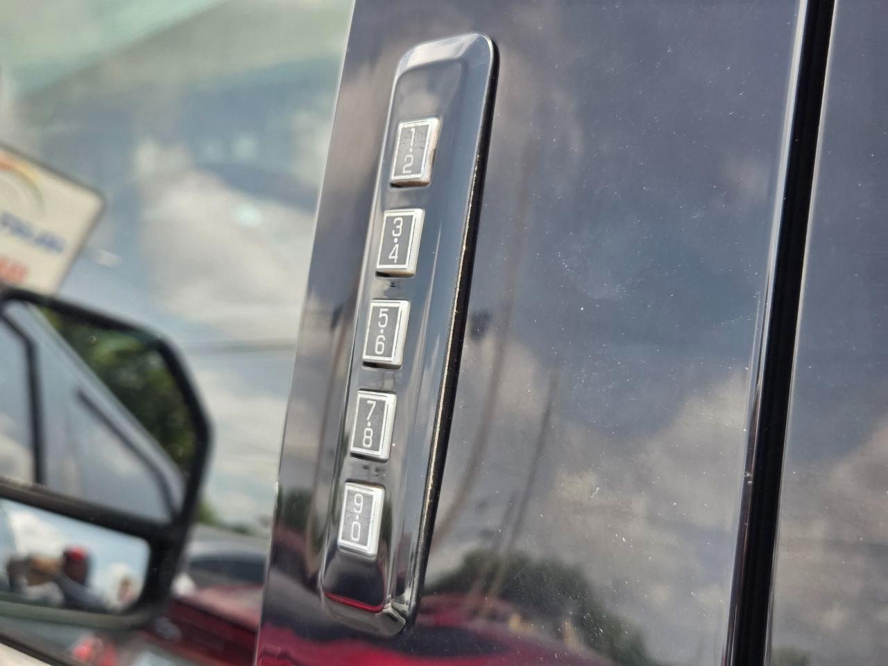Ford F-150 XLT SuperCrew 5.5-ft. Bed 4WD 2017
