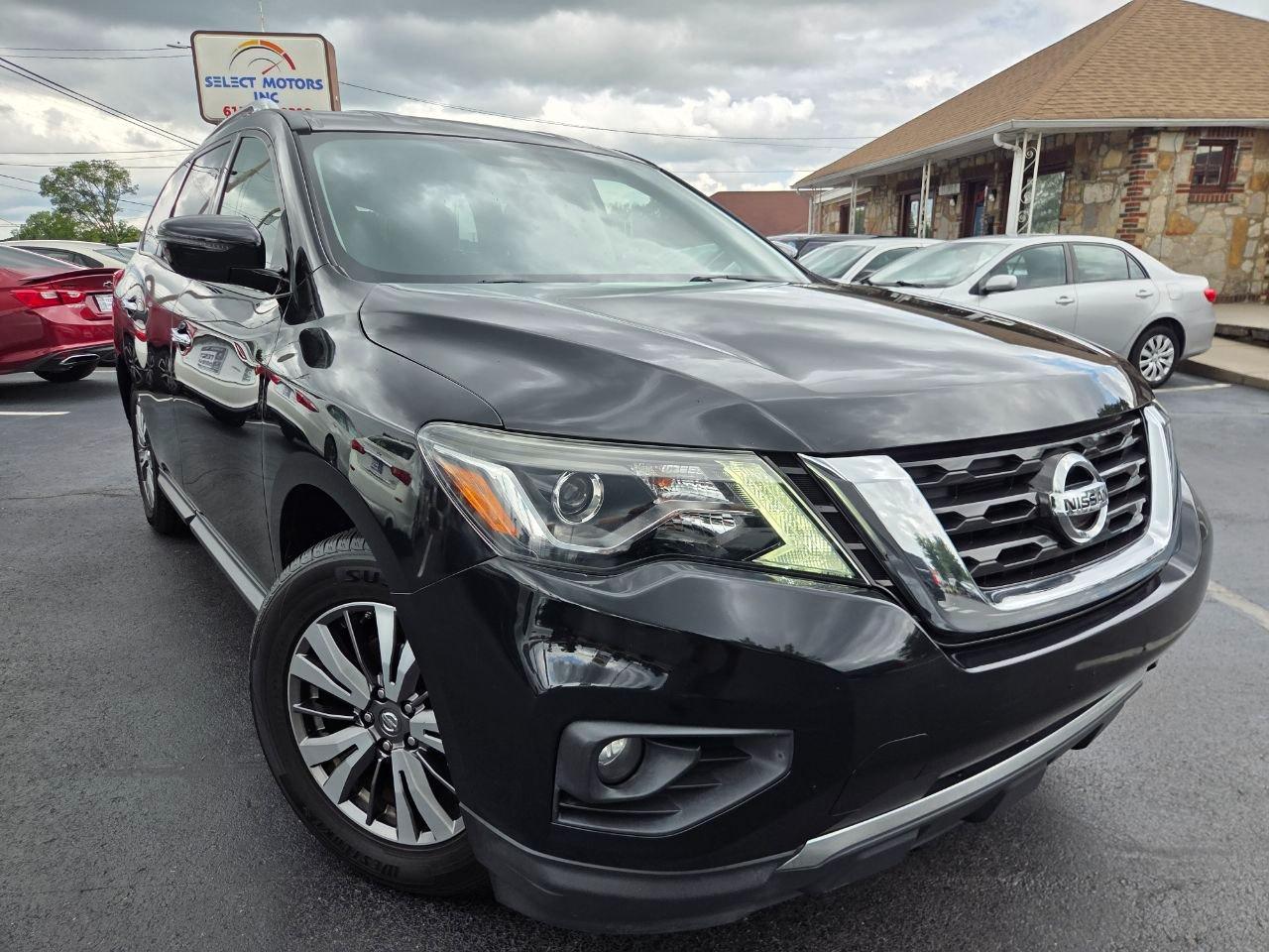 Nissan Pathfinder SV 4WD 2018