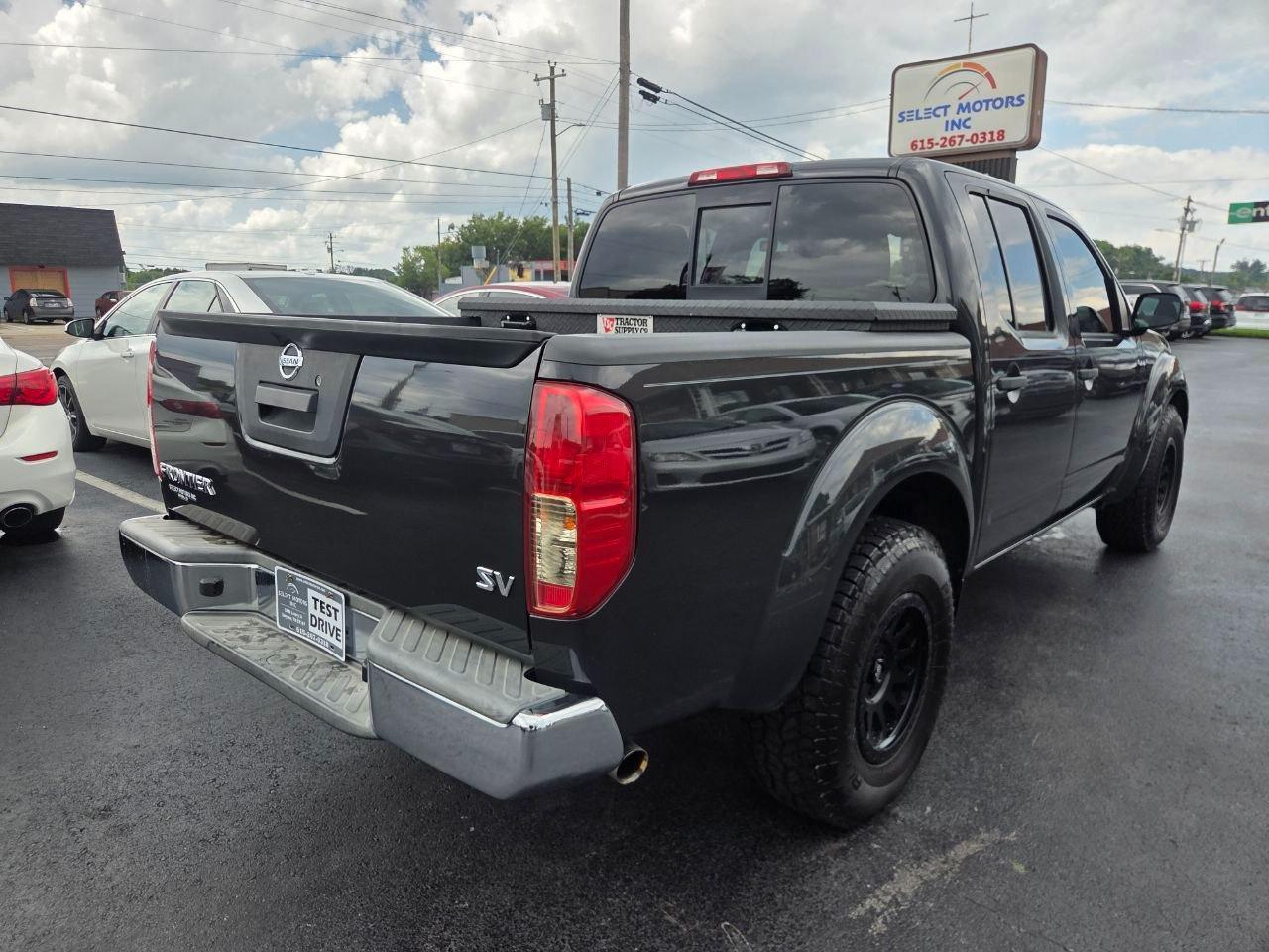 Nissan Frontier SV Crew Cab 2WD 2014