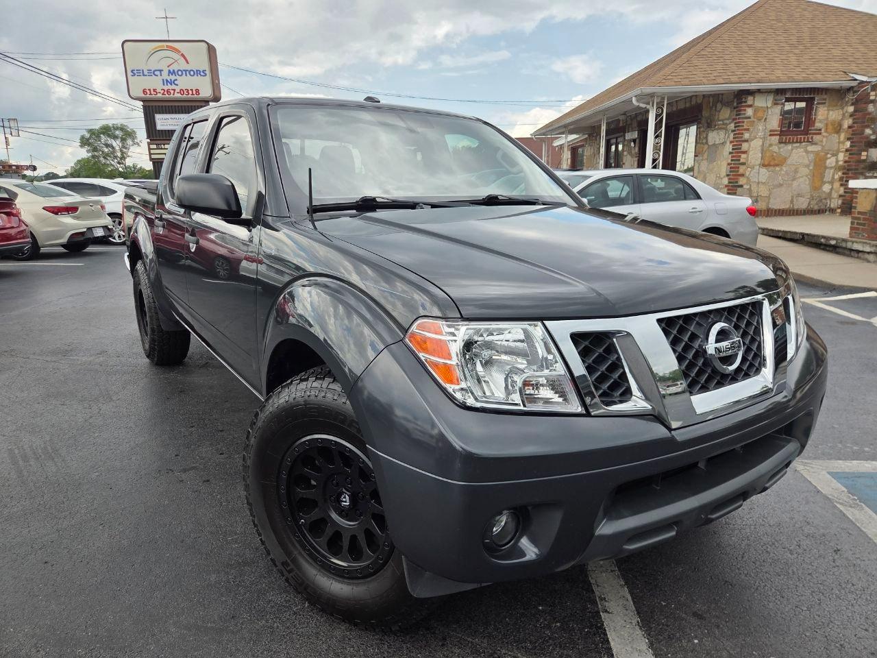 Nissan Frontier SV Crew Cab 2WD 2014