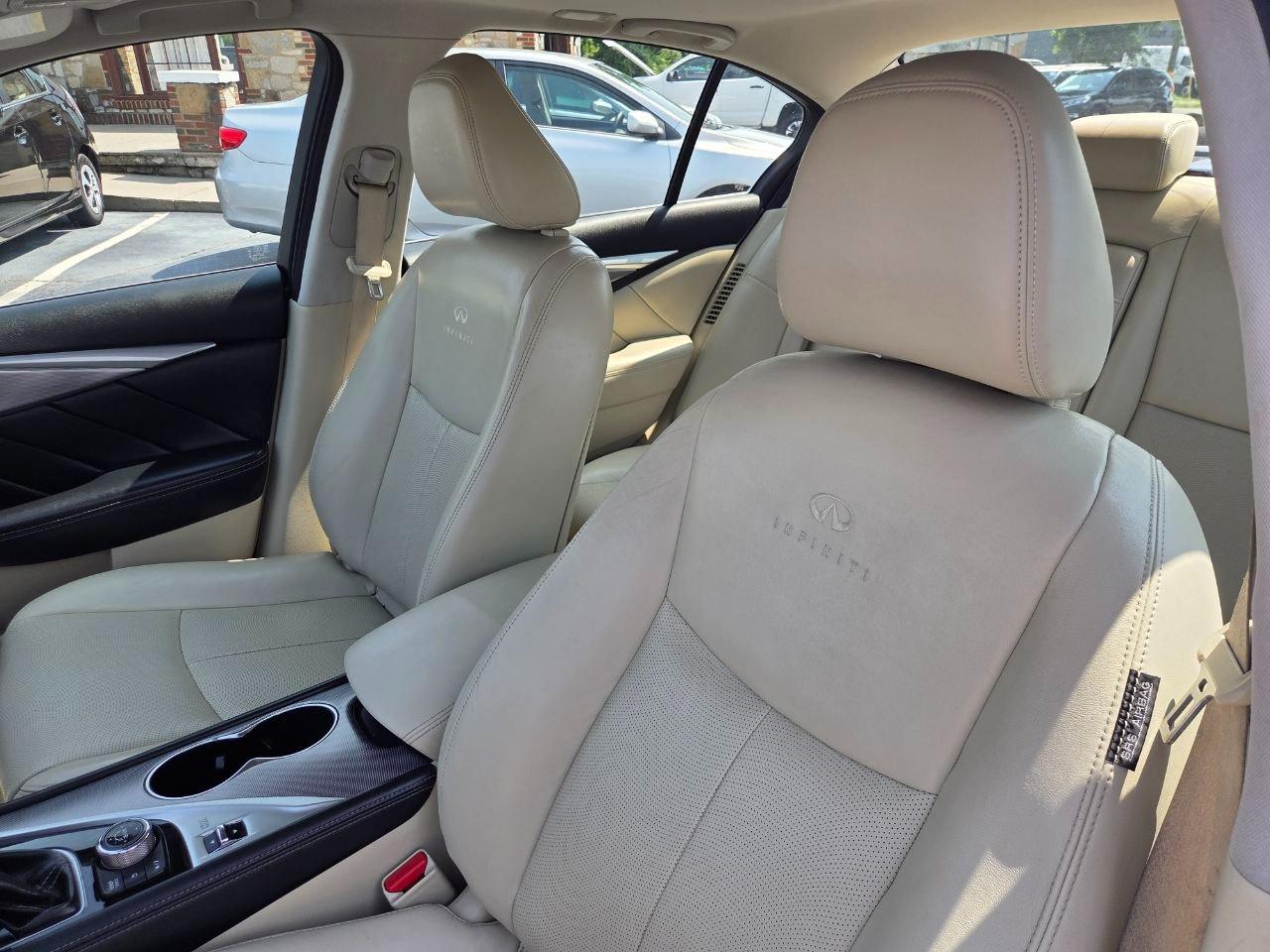 Infiniti Q50 Premium AWD 2014