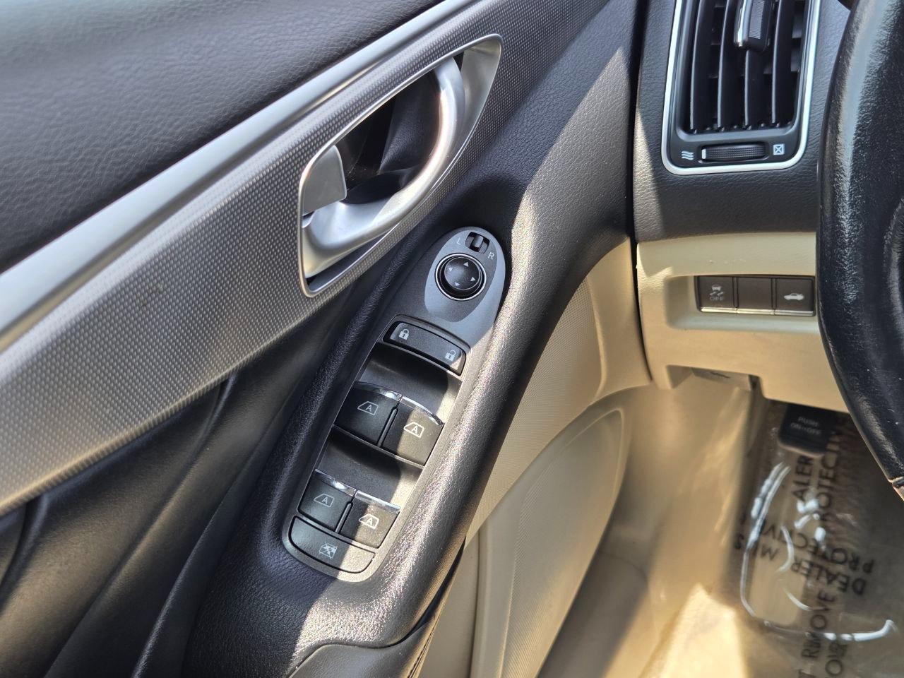 Infiniti Q50 Premium AWD 2014