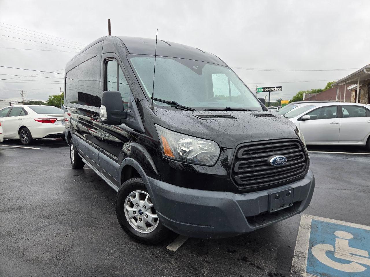 Ford Transit 250 Van Med. Roof w/Sliding Pass. 148-in. WB 2015