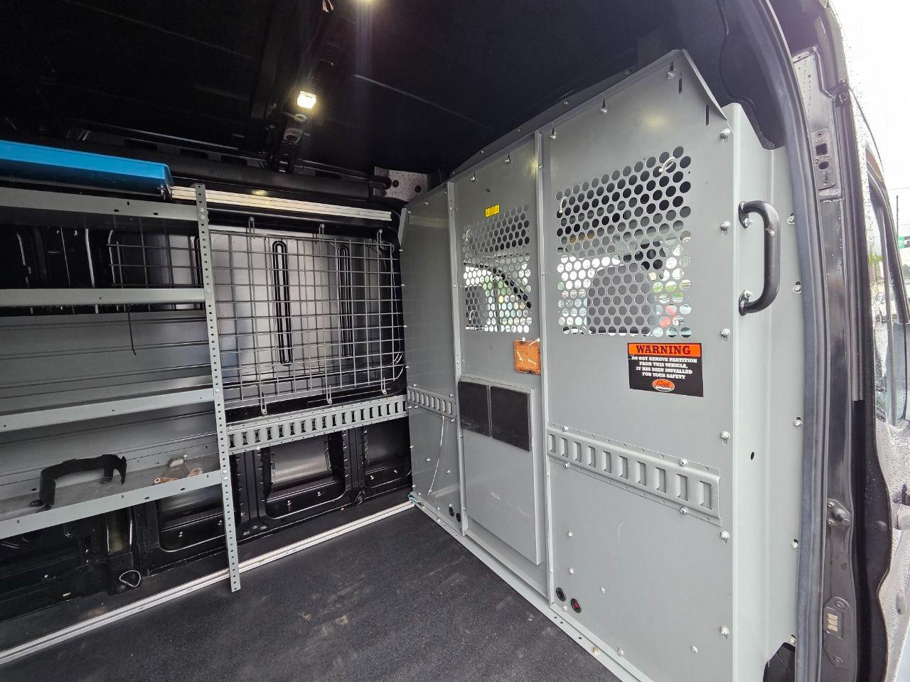 Ford Transit 250 Van Med. Roof w/Sliding Pass. 148-in. WB 2015