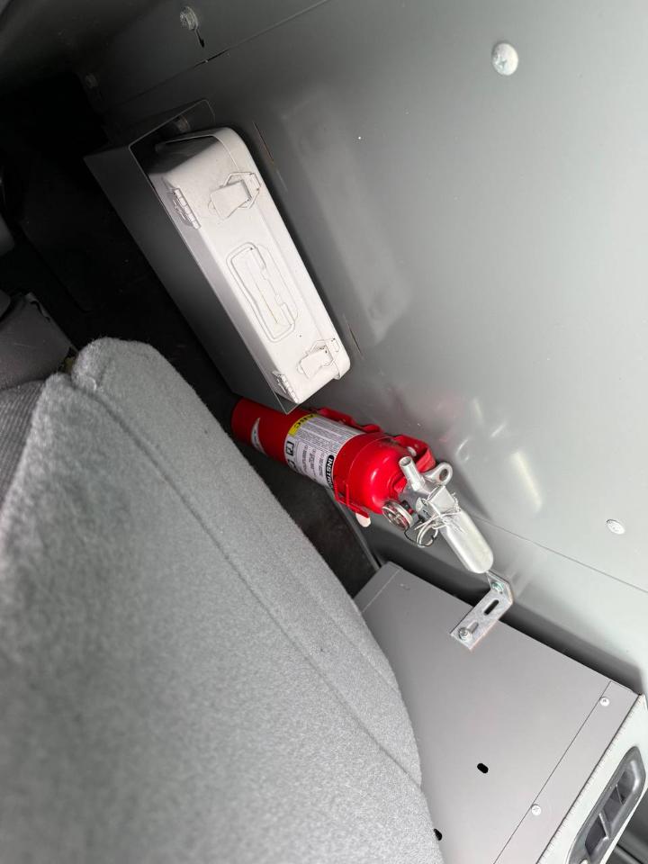 Ford Transit 250 Van Med. Roof w/Sliding Pass. 148-in. WB 2015