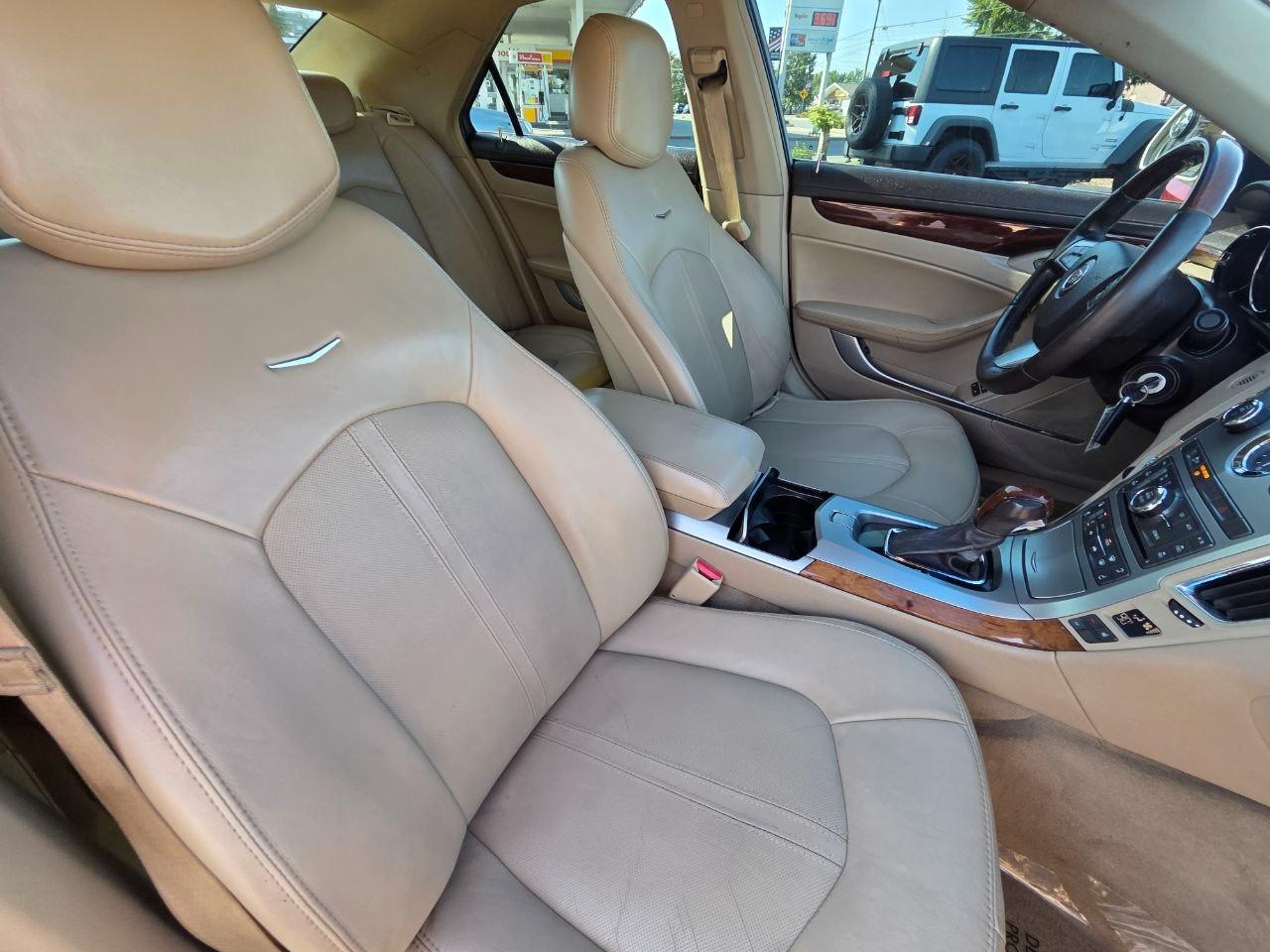 Cadillac CTS Luxury 2013