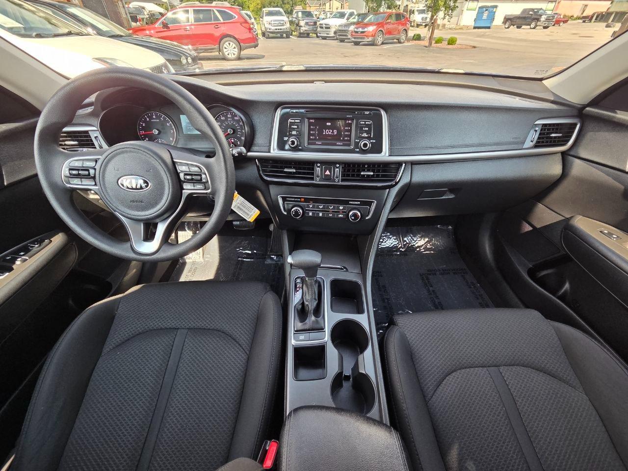 Kia Optima LX 2017