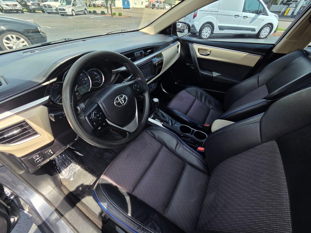 Toyota Corolla LE 2016