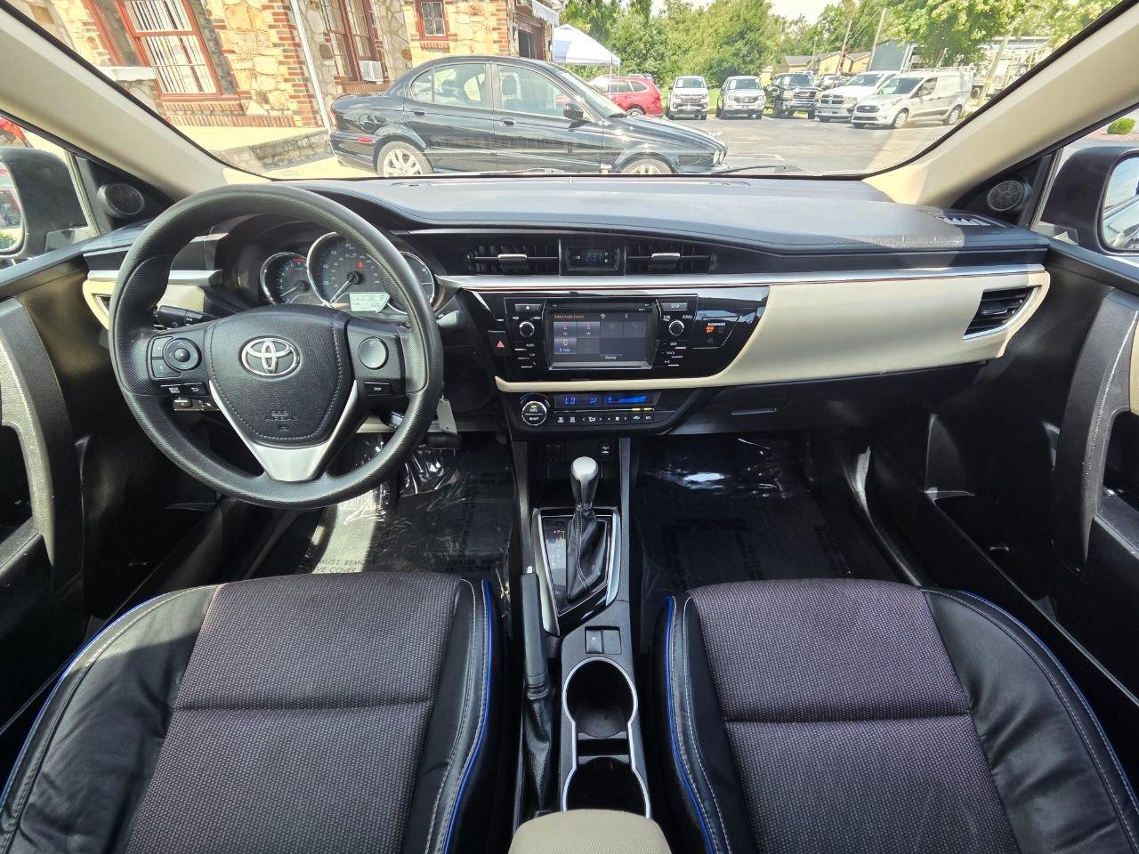 Toyota Corolla LE 2016