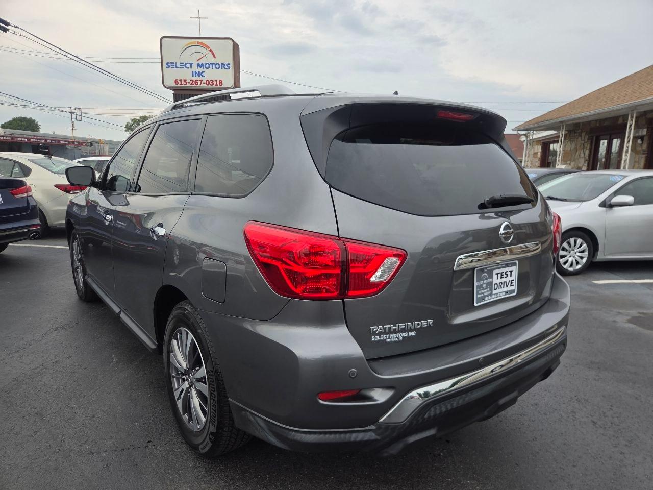 Nissan Pathfinder SL 2WD 2018