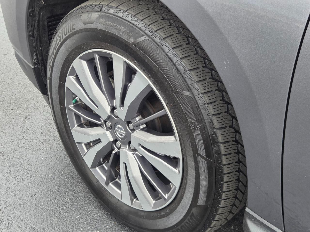 Nissan Pathfinder SL 2WD 2018