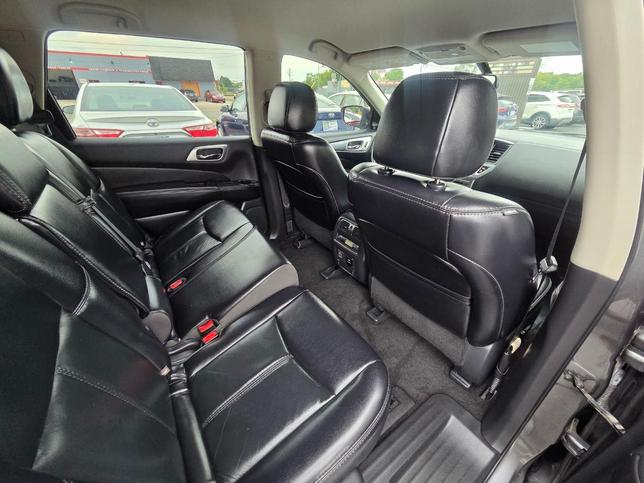 Nissan Pathfinder SL 2WD 2018