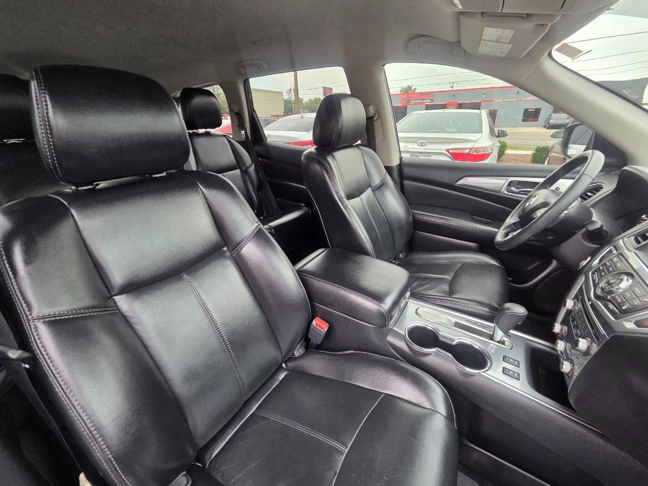 Nissan Pathfinder SL 2WD 2018