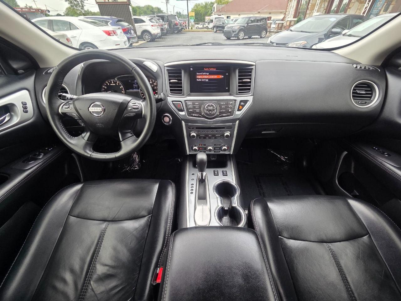 Nissan Pathfinder SL 2WD 2018