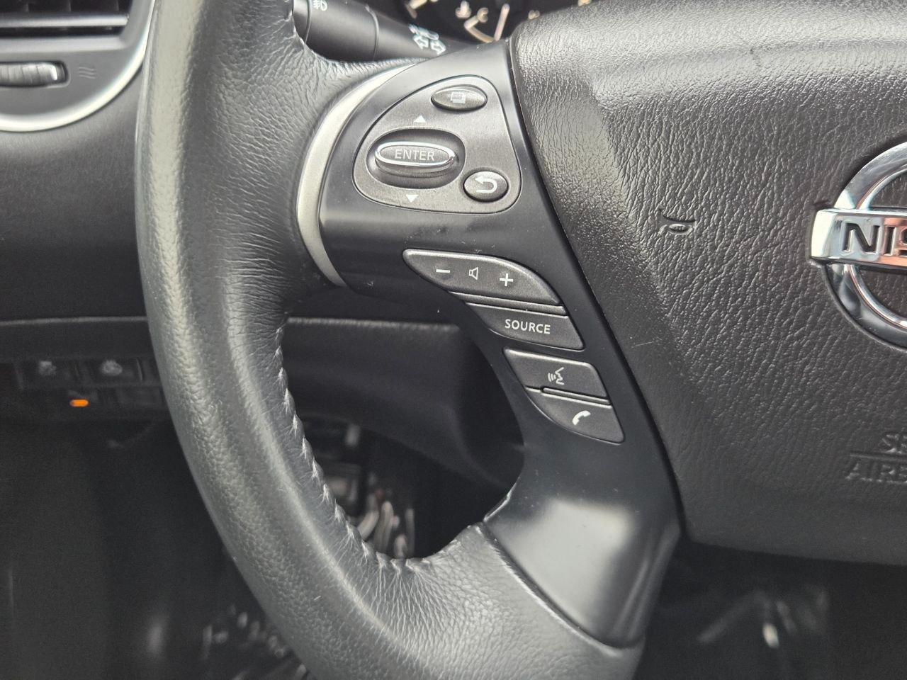 Nissan Pathfinder SL 2WD 2018