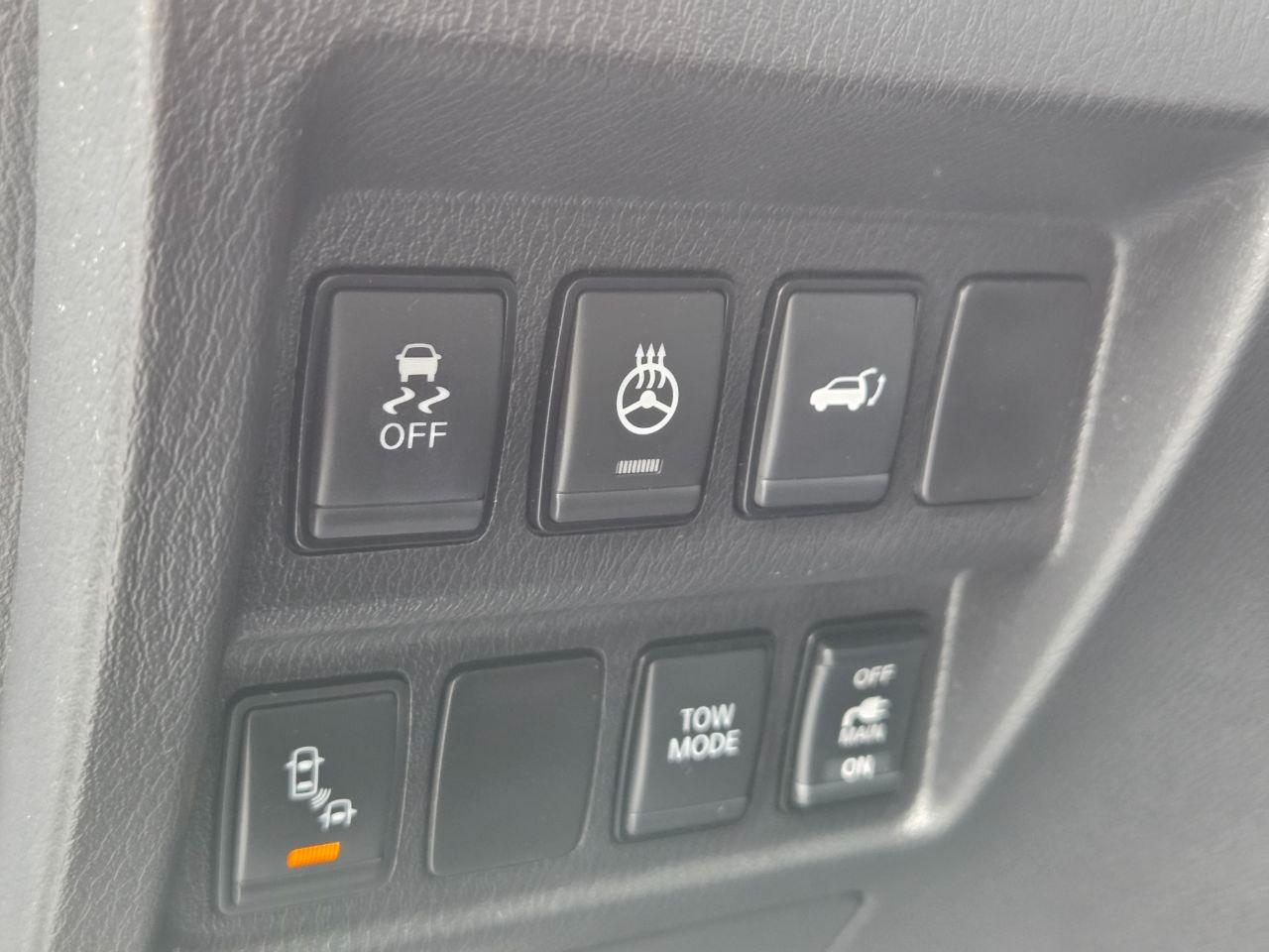 Nissan Pathfinder SL 2WD 2018