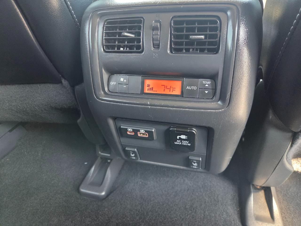 Nissan Pathfinder SL 2WD 2019