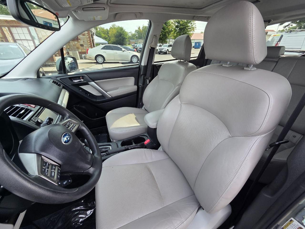 Subaru Forester 2.5i Touring 2015