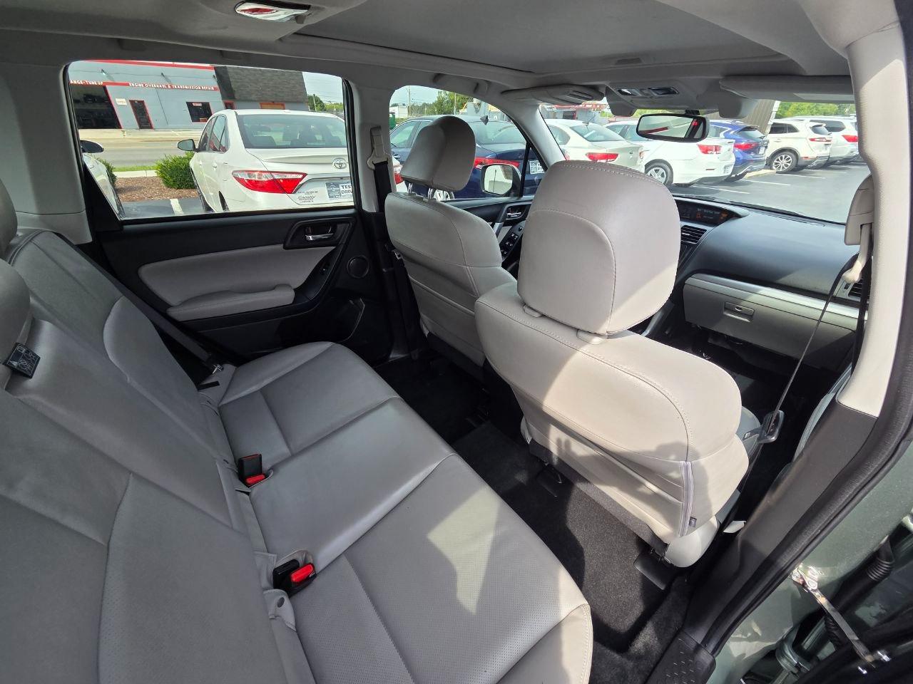 Subaru Forester 2.5i Touring 2015