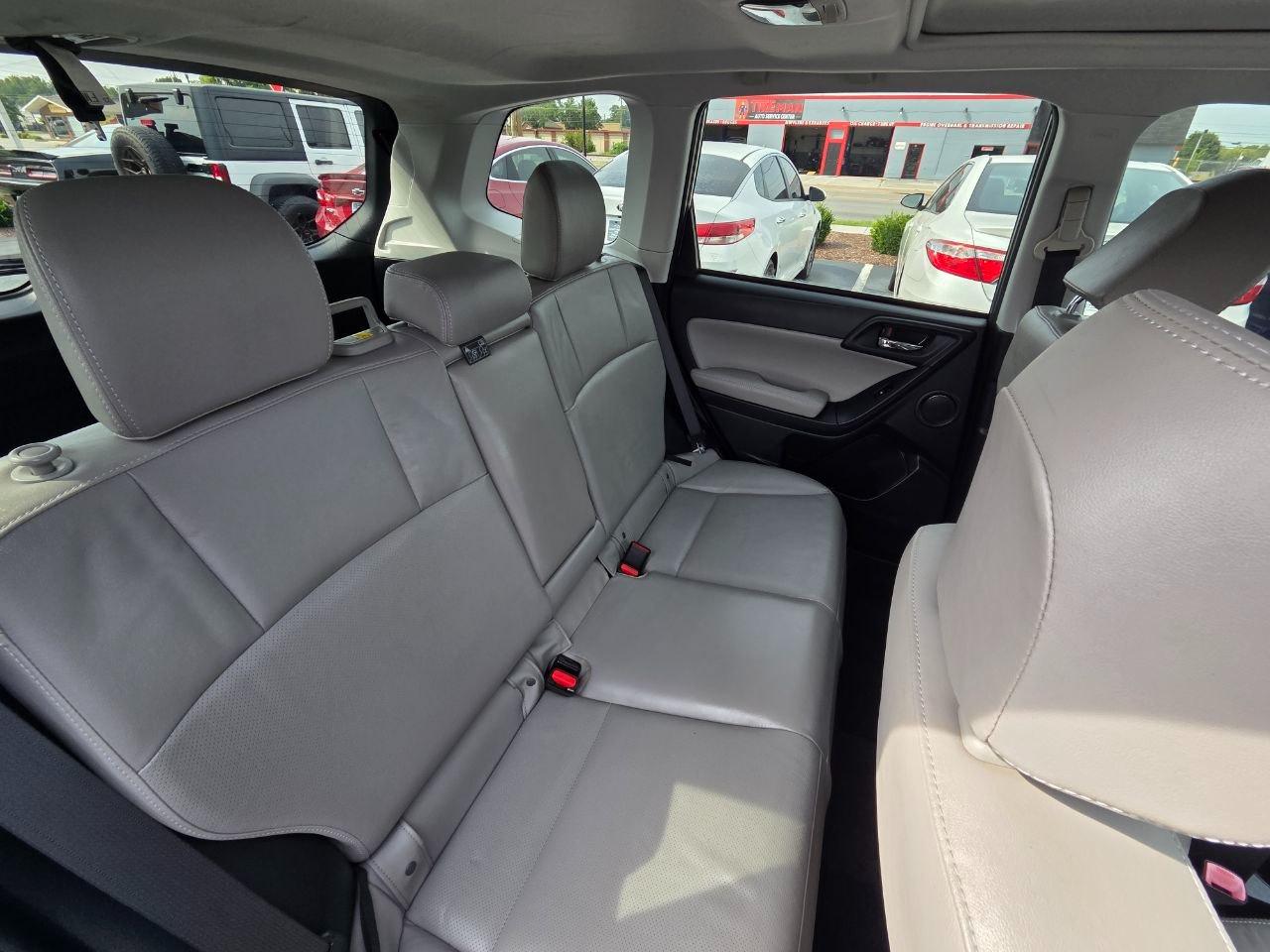 Subaru Forester 2.5i Touring 2015