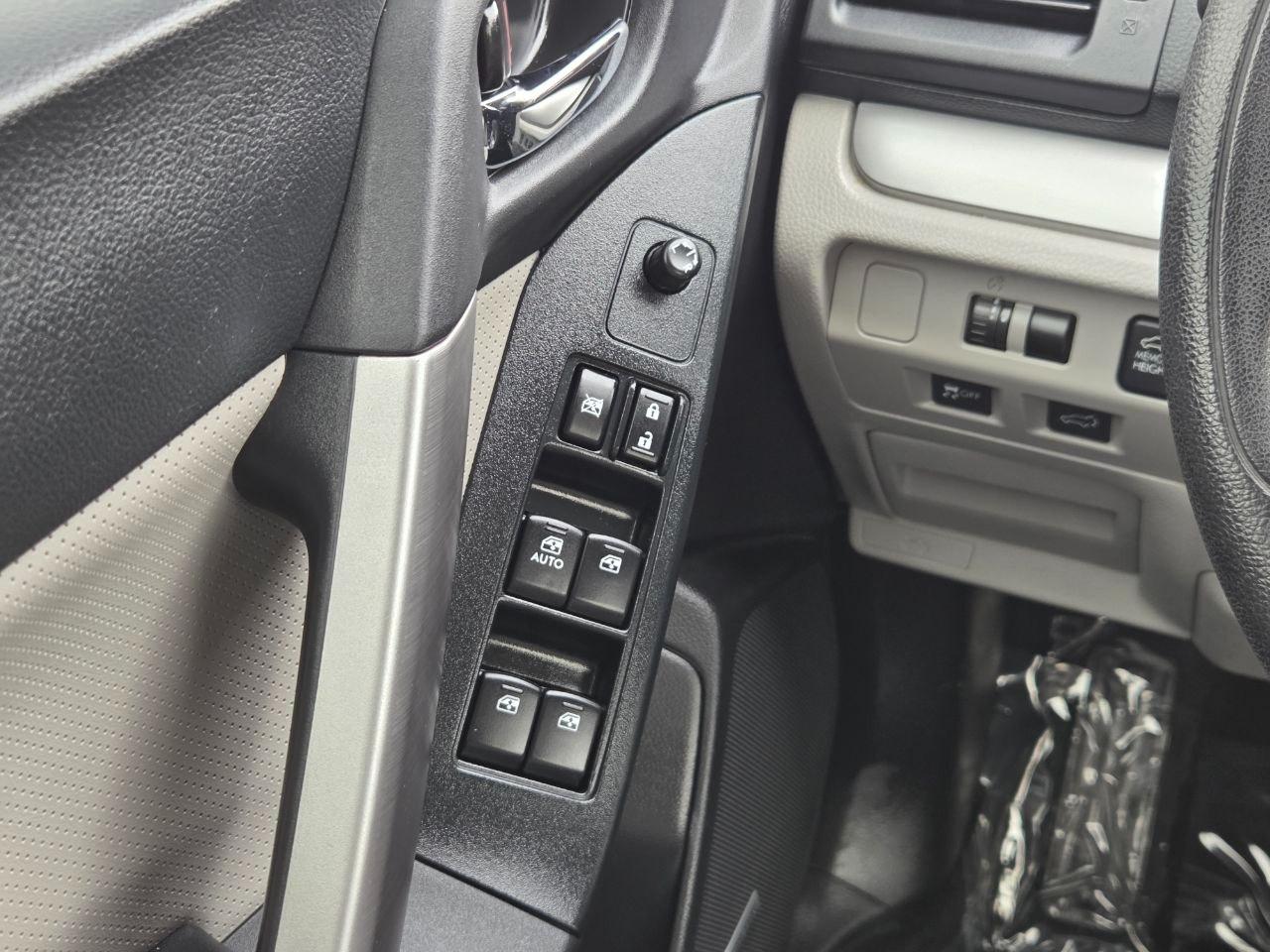 Subaru Forester 2.5i Touring 2015