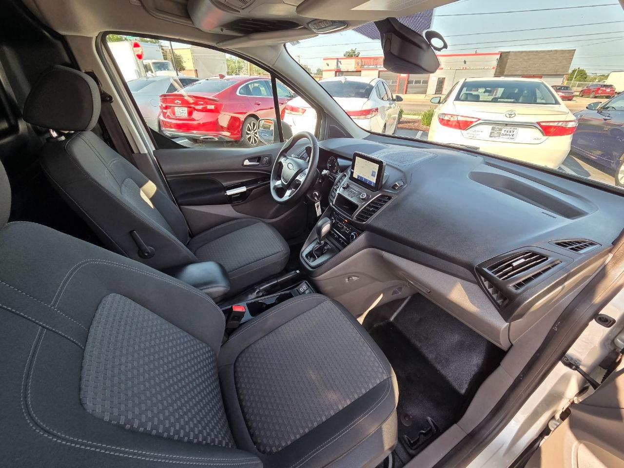 Ford Transit Connect Cargo Van XLT LWB 2022