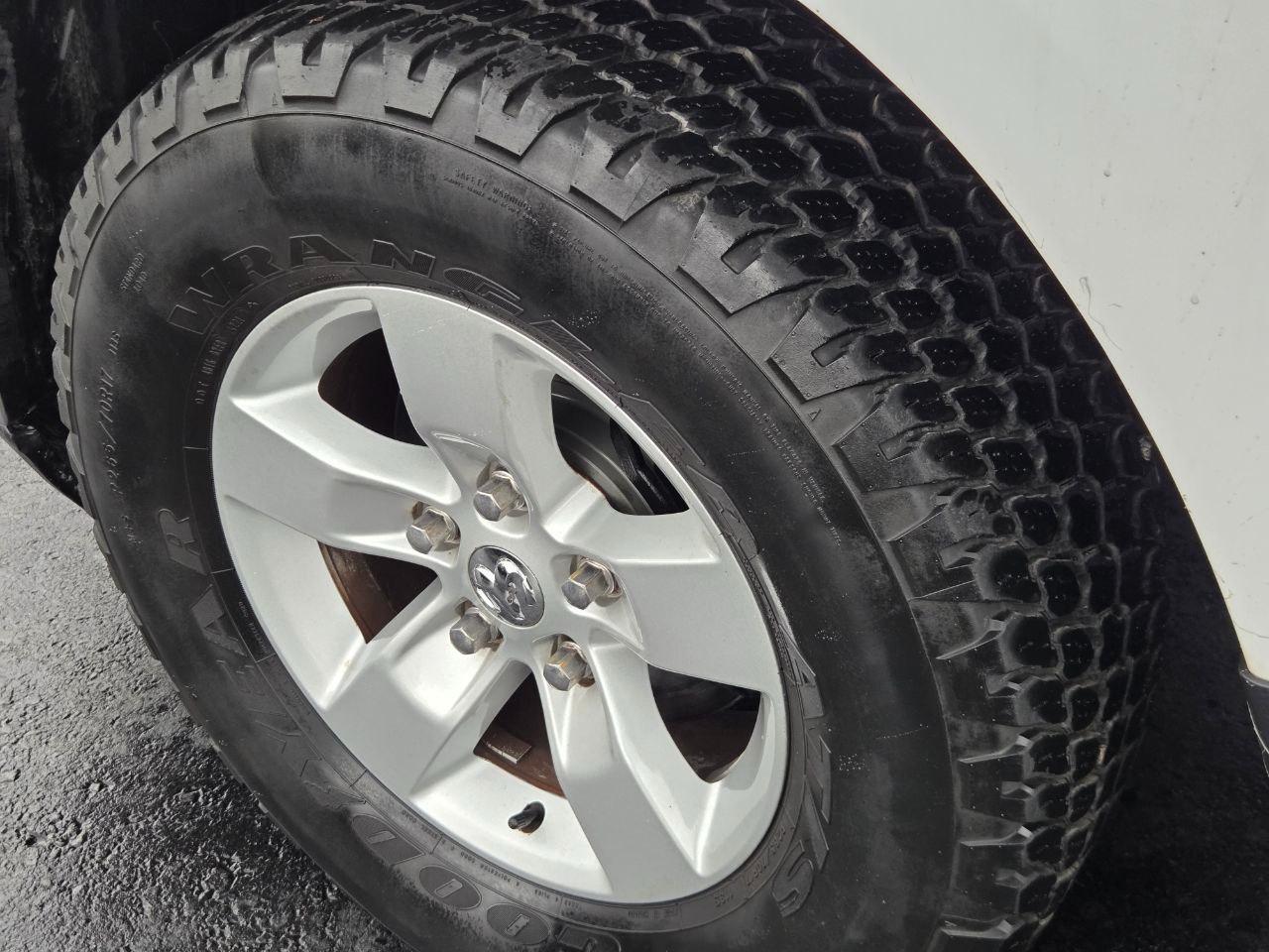RAM 1500 Classic SLT Crew Cab LWB 2WD 2020