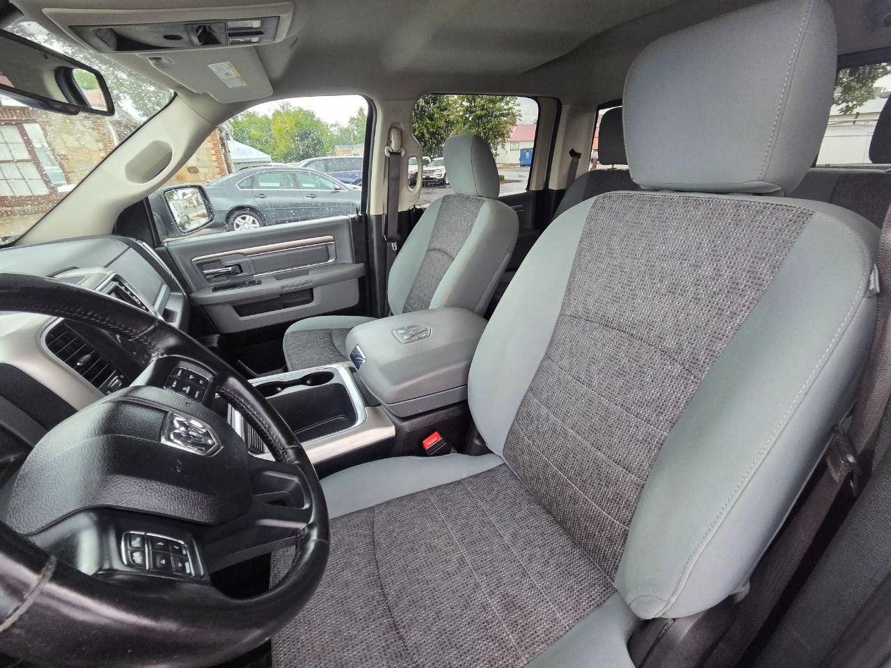 RAM 1500 Classic SLT Crew Cab LWB 2WD 2020
