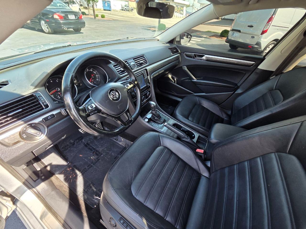 Volkswagen Passat SEL Premium 2017