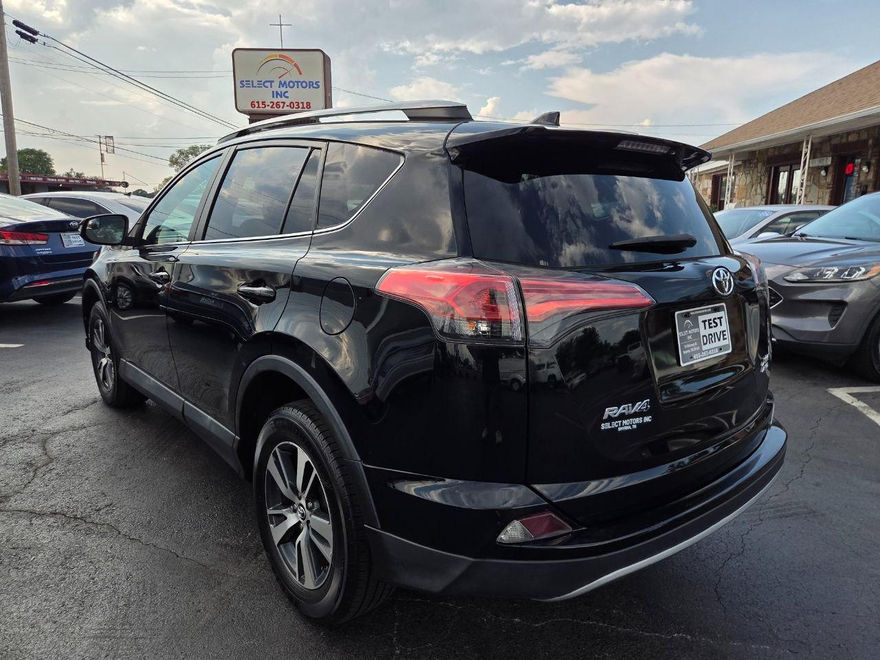 Toyota RAV4 XLE AWD 2017