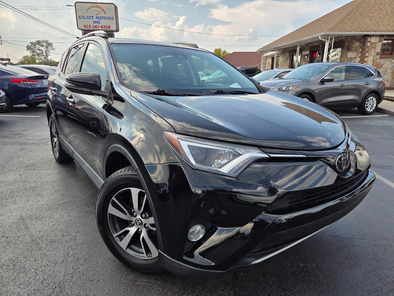 Toyota RAV4 XLE AWD 2017