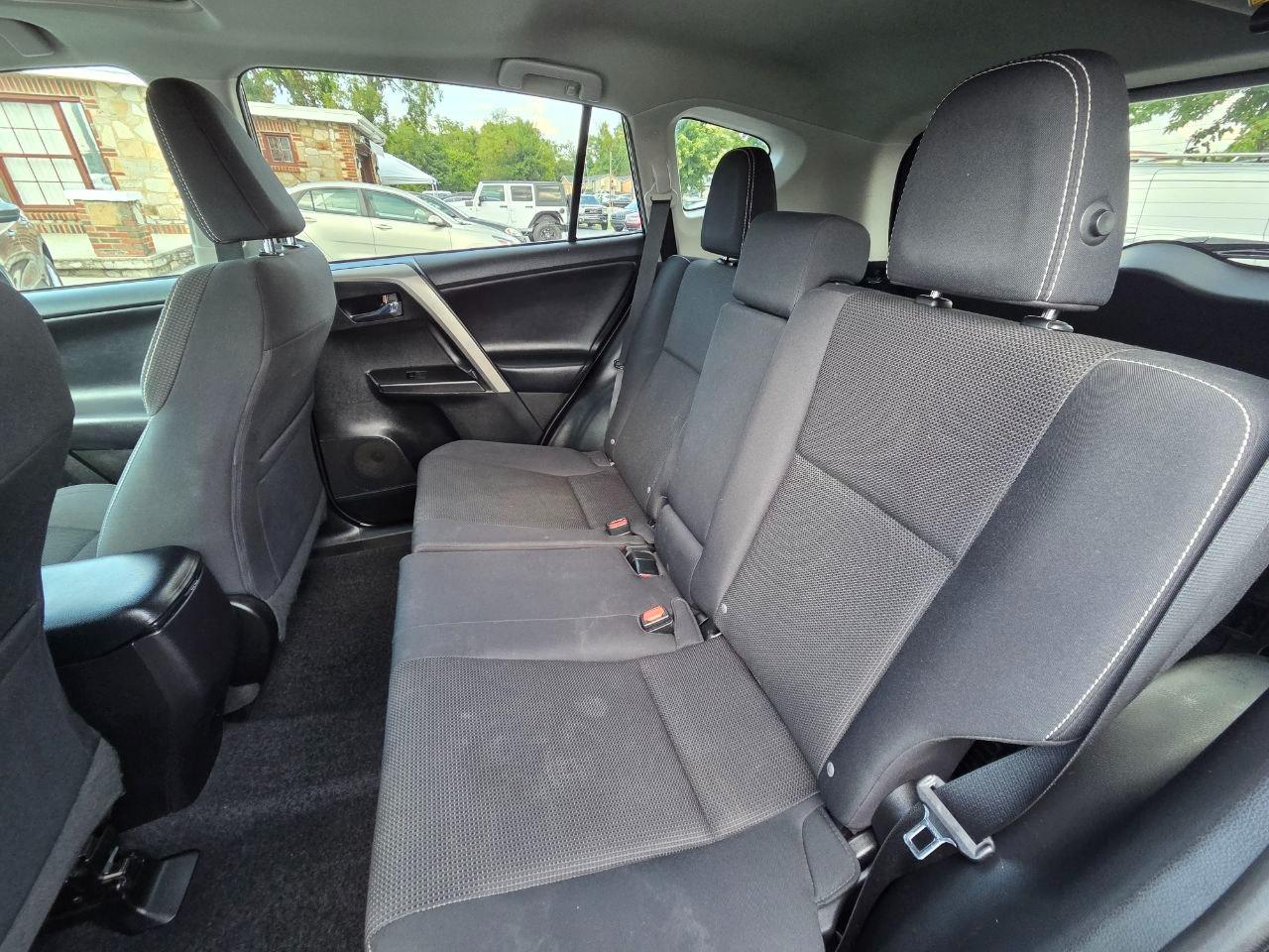 Toyota RAV4 XLE AWD 2017