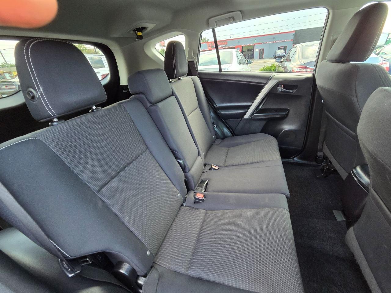 Toyota RAV4 XLE AWD 2017