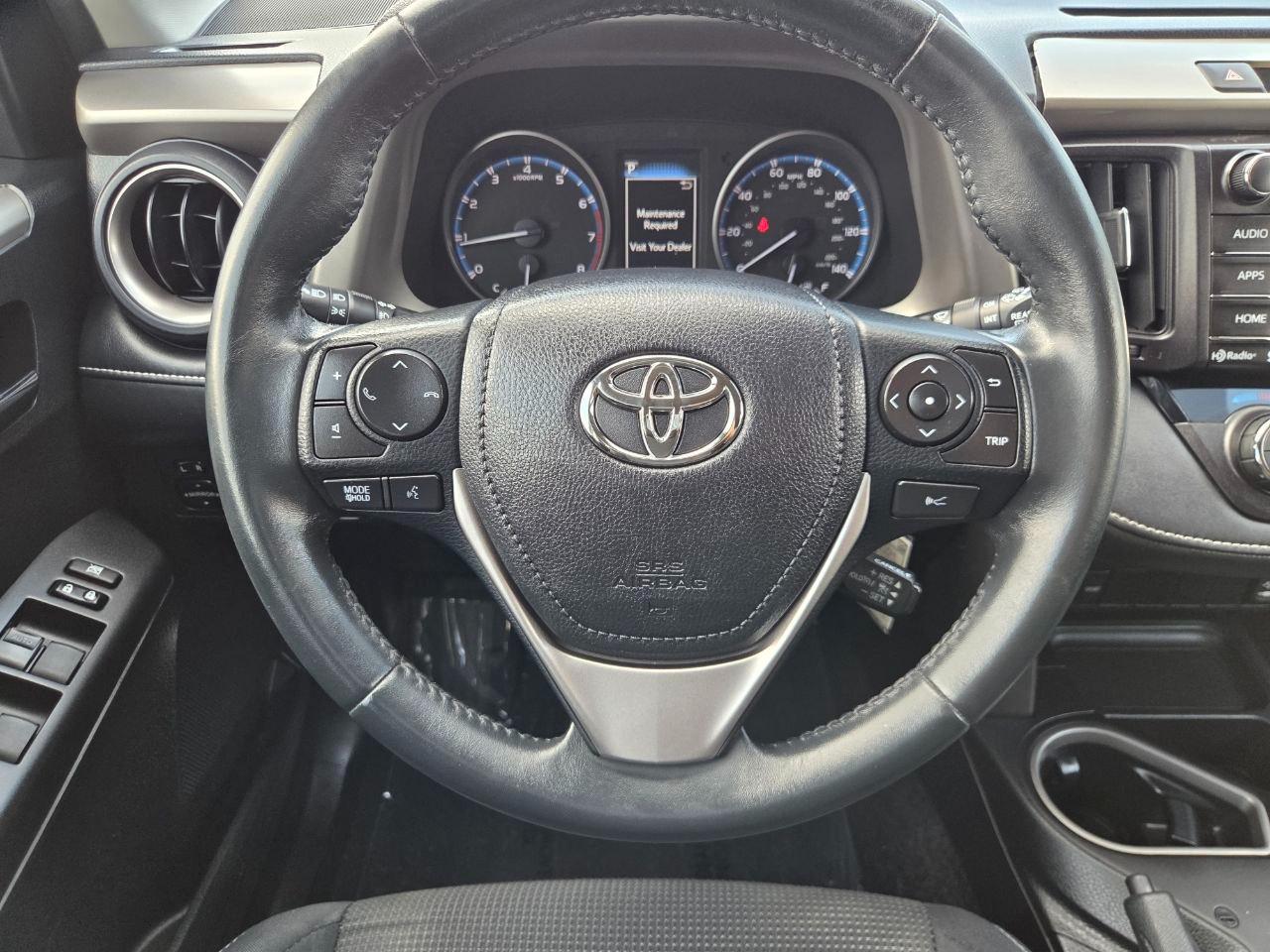 Toyota RAV4 XLE AWD 2017