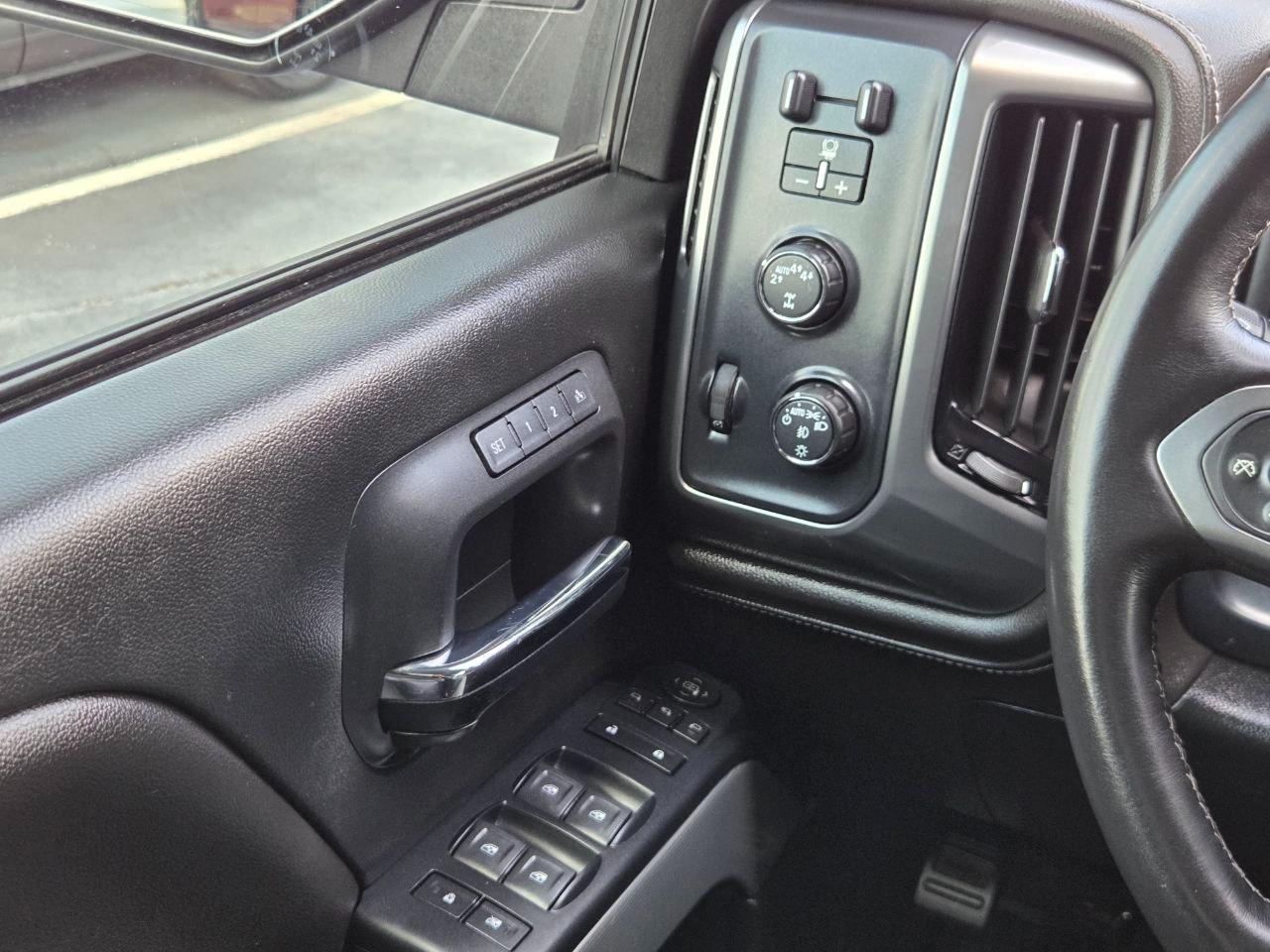 Chevrolet Silverado 1500 LTZ Crew Cab 4WD 2017