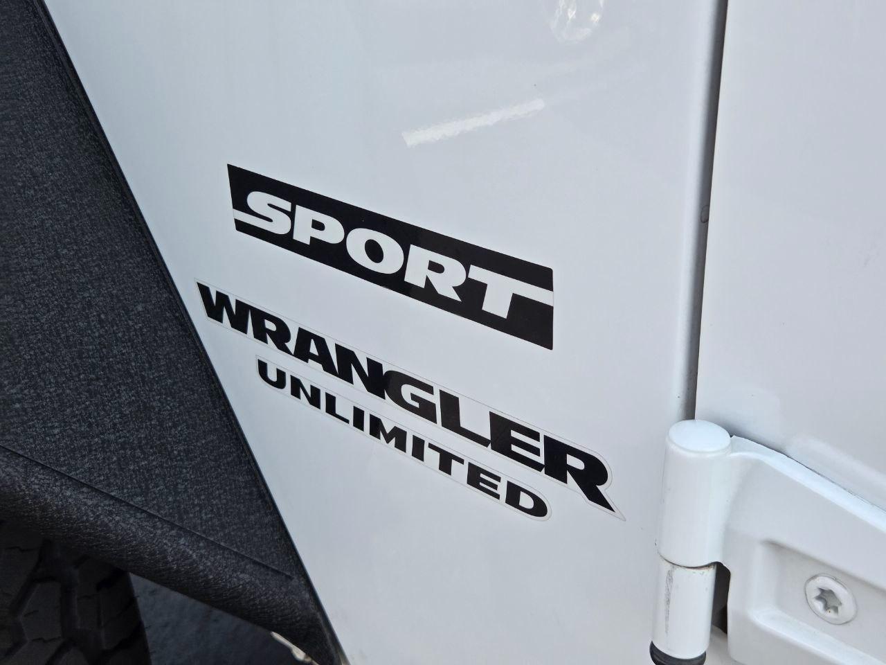 Jeep Wrangler Unlimited Sport 4WD 2013