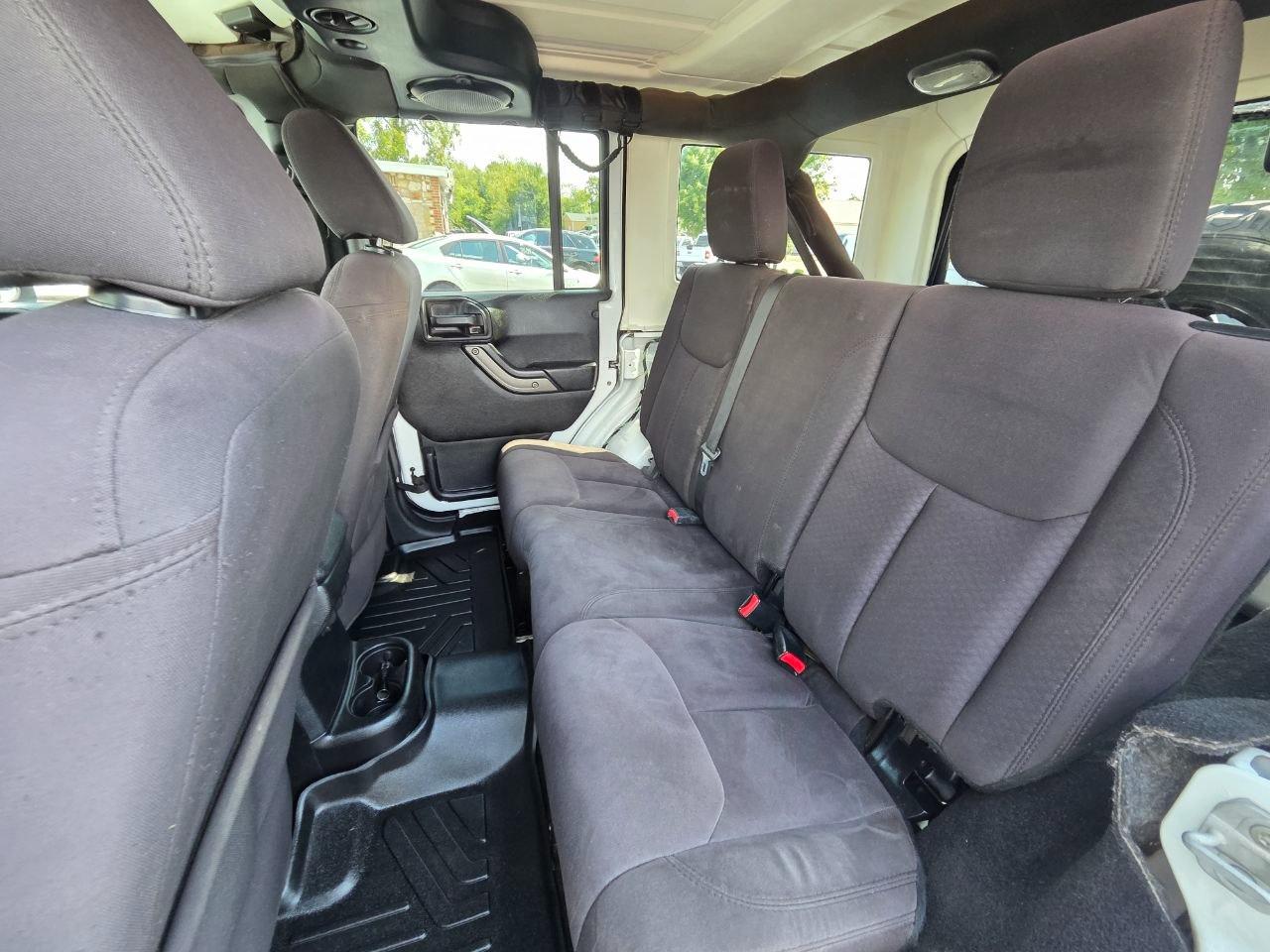 Jeep Wrangler Unlimited Sport 4WD 2013