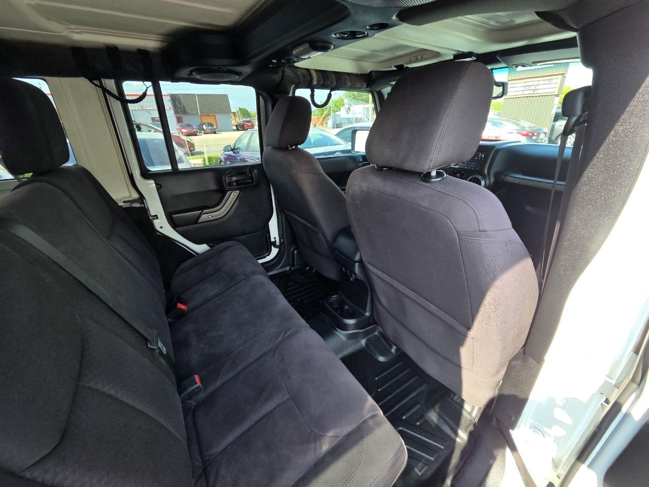 Jeep Wrangler Unlimited Sport 4WD 2013