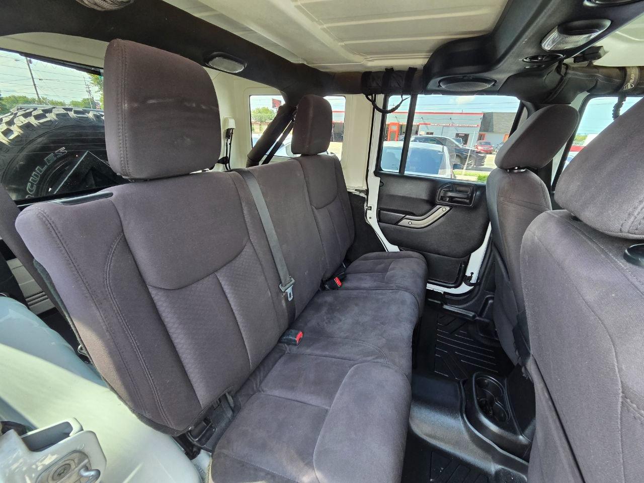 Jeep Wrangler Unlimited Sport 4WD 2013
