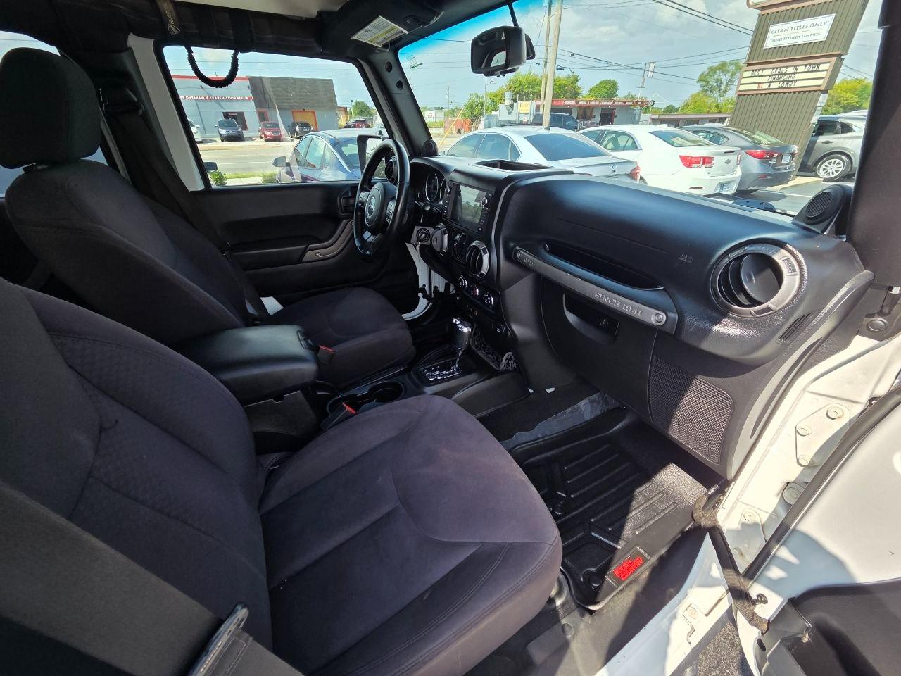 Jeep Wrangler Unlimited Sport 4WD 2013