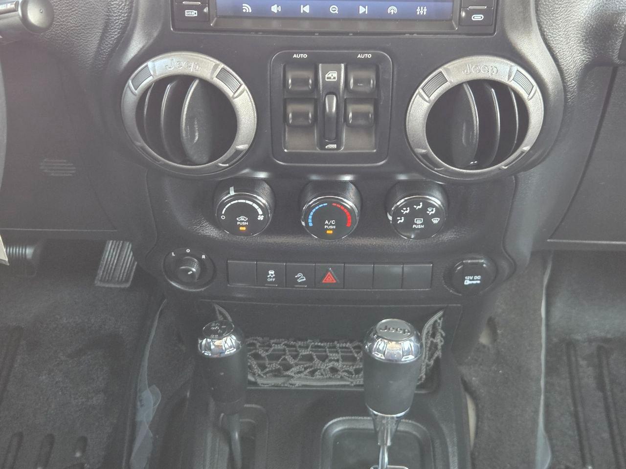 Jeep Wrangler Unlimited Sport 4WD 2013