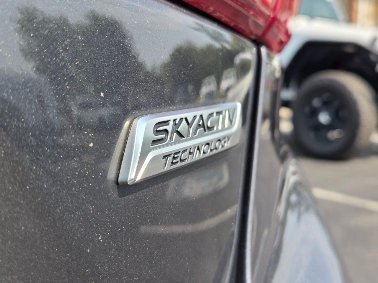 Mazda MAZDA3 i Sport AT 4-Door 2015