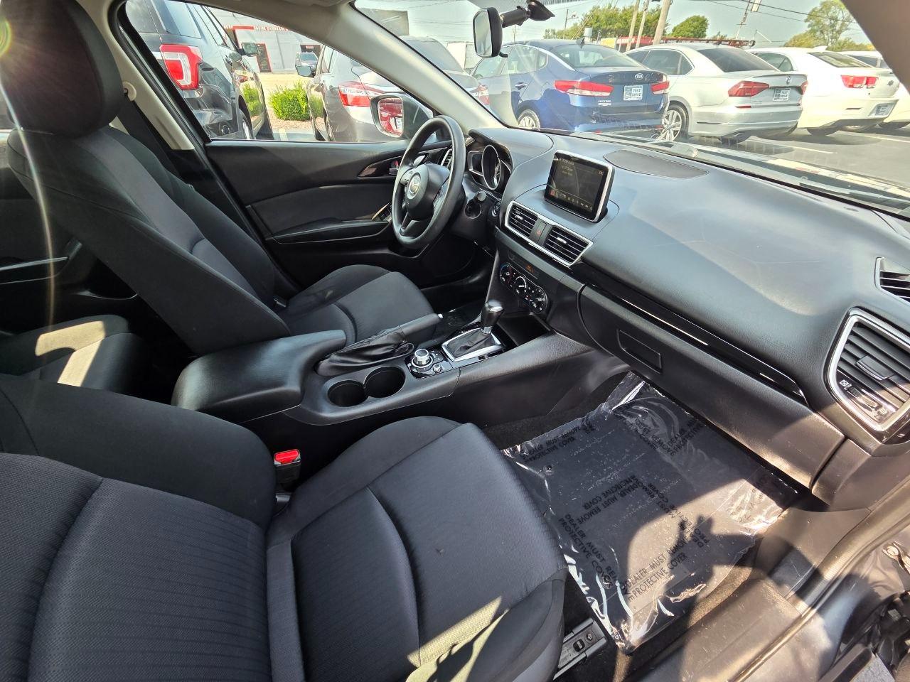 Mazda MAZDA3 i Sport AT 4-Door 2015