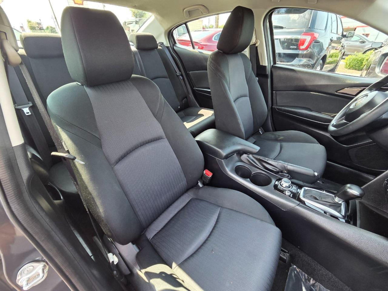 Mazda MAZDA3 i Sport AT 4-Door 2015