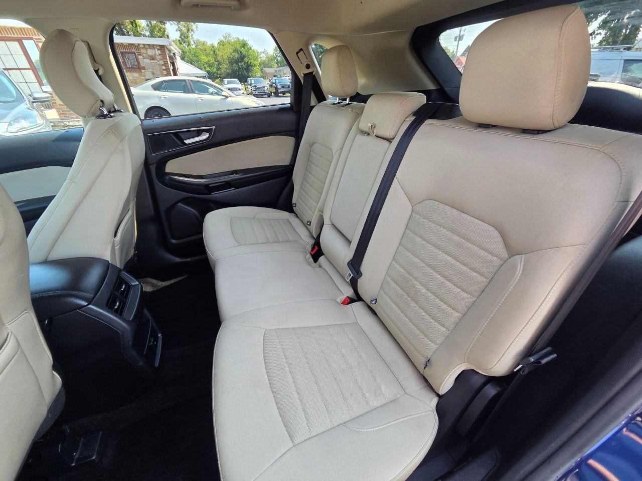 Ford Edge SE FWD 2016