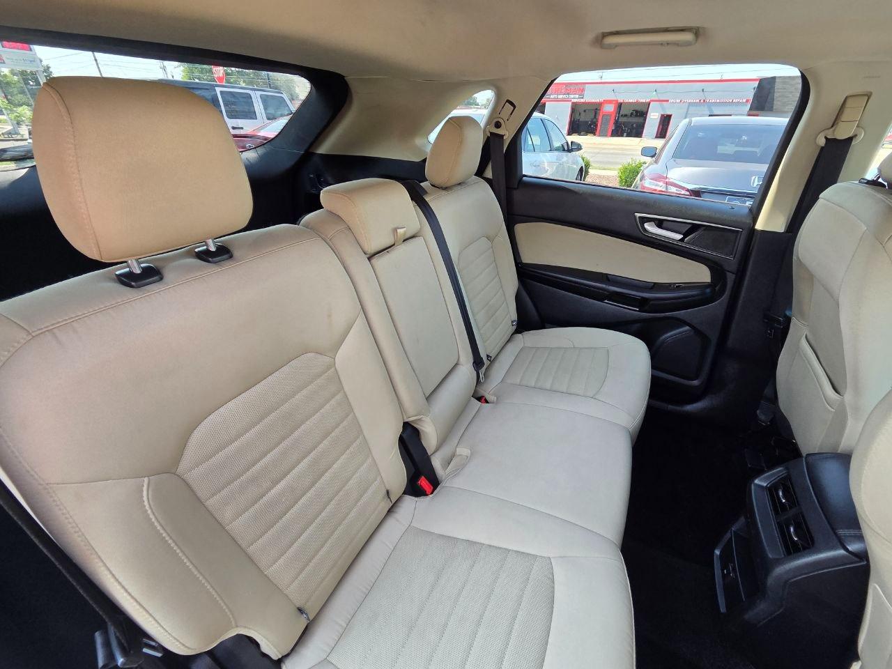 Ford Edge SE FWD 2016