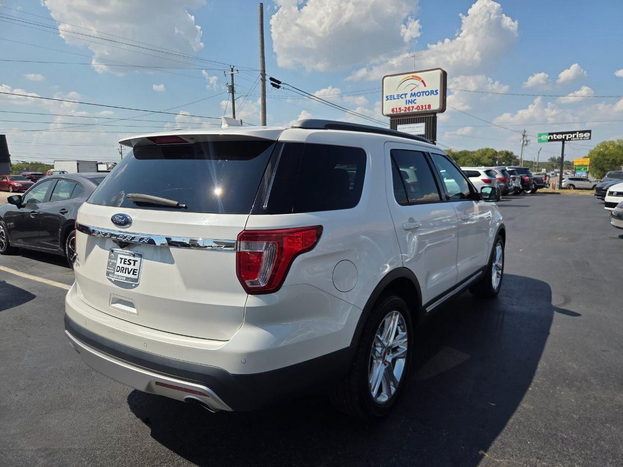 Ford Explorer XLT FWD 2017